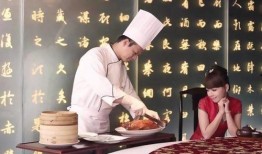 婚纱门市爆料视频播放大全,海量视频大公开，尽览婚纱时尚风采