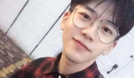 抖音网红帅哥吃瓜,抖音网红帅哥的吃瓜日常大揭秘