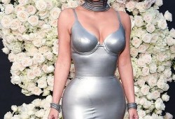 神马在线观看金-卡戴珊,金-卡戴珊神马在线观看全纪录